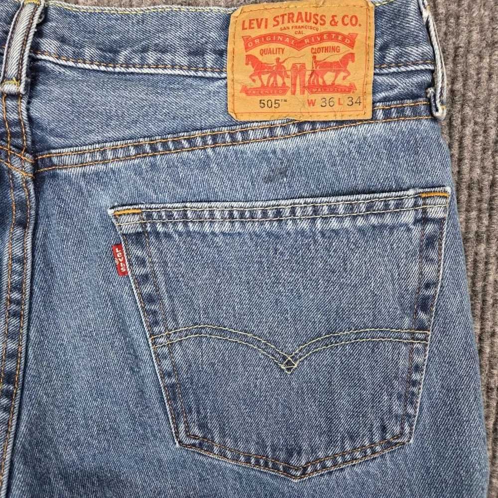 Levis 505 Regular Fit Straight Leg Jeans Blue Medium Wash 36x34 00505-4891 Mens‎